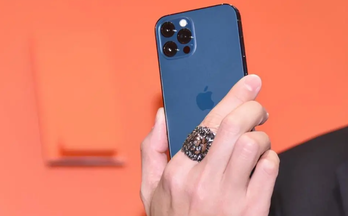 华州苹果手机维修分享iPhone12系列重启方法教程 